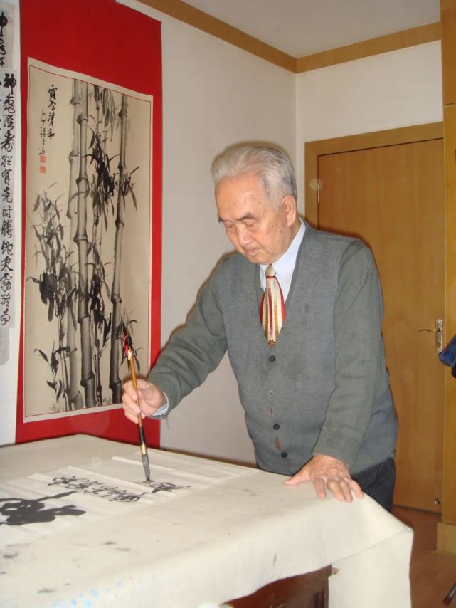 周信|国医大师周信有，活到了98岁，他有一套养生功，学会了，受益匪浅