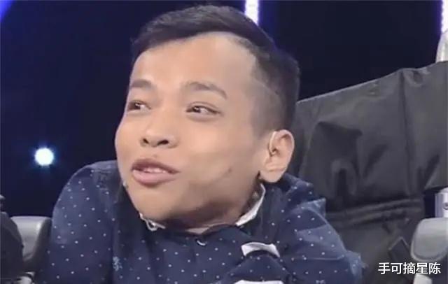 秘书|身高90厘米的李创利:白手起家攒3亿身家,娶1米7女秘书并生一子