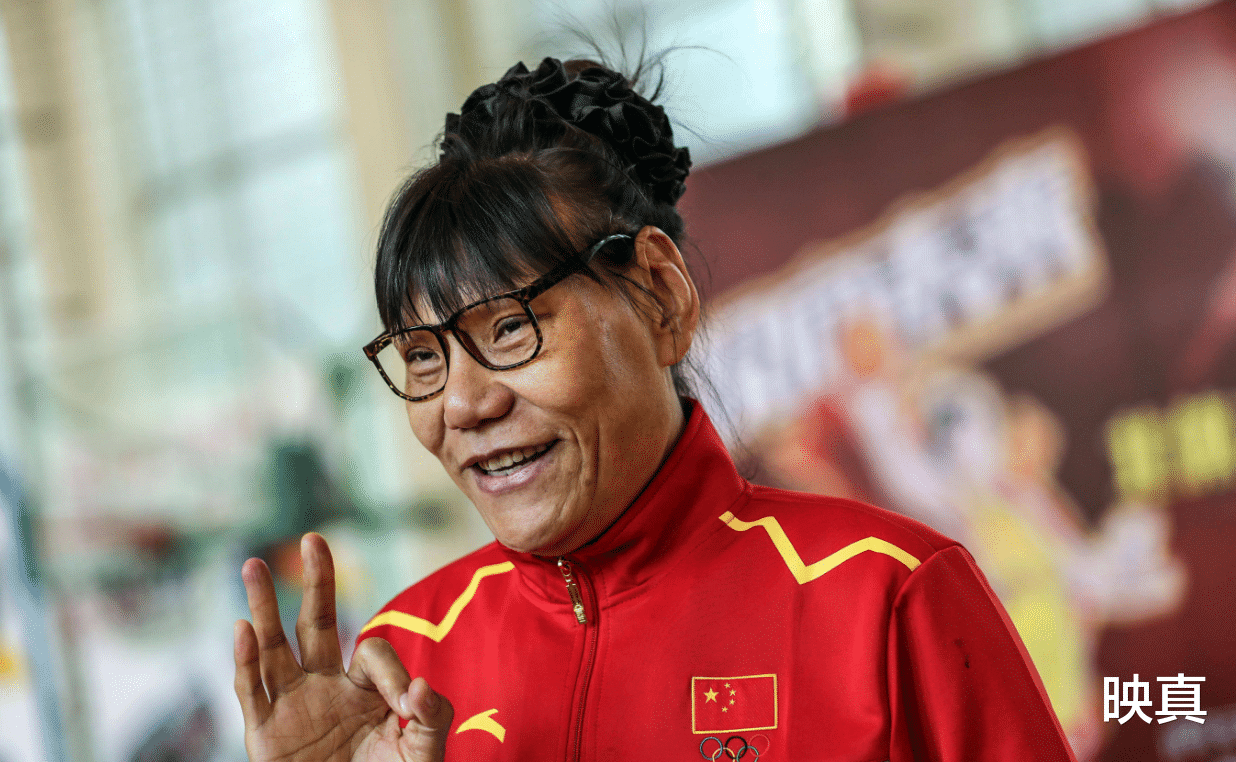 郑海霞|亚洲第一女中锋郑海霞：嫁给粉丝，11年没生娃，如今他们幸福吗？