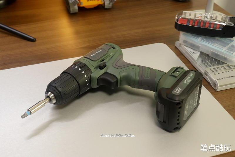老房装修改造，一钻多用，玛斯工匠12V无刷锂电冲击钻上手体验