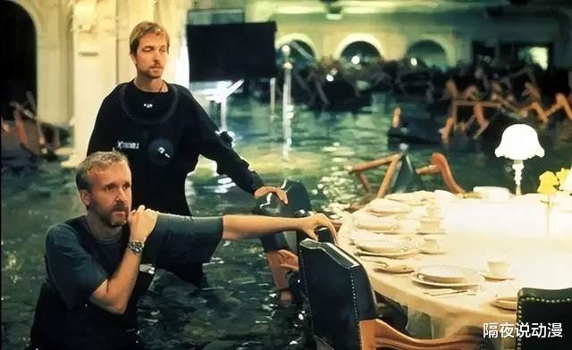 詹姆斯·卡梅隆|票价破450的《阿凡达2》，能重现13年前“比春运火车票难买”盛况？