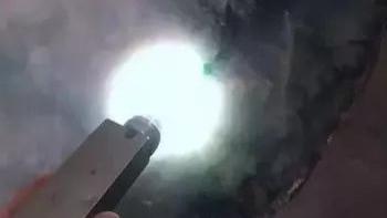 翡翠手镯|赔到姥姥家了，2.6吨重的缅甸翡翠原石，仅切出一条手镯！