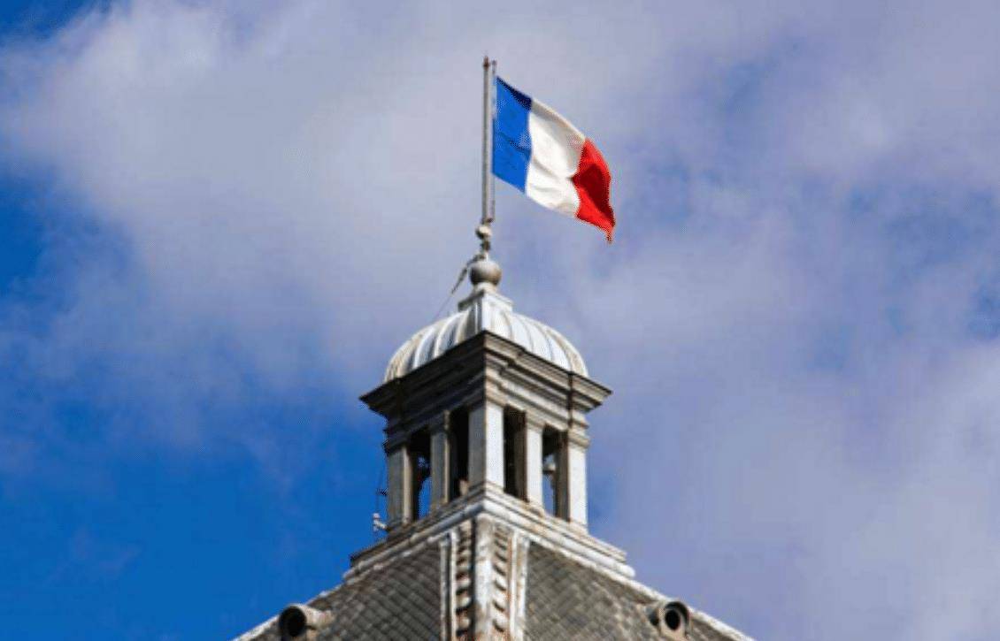 法国白色国旗图片