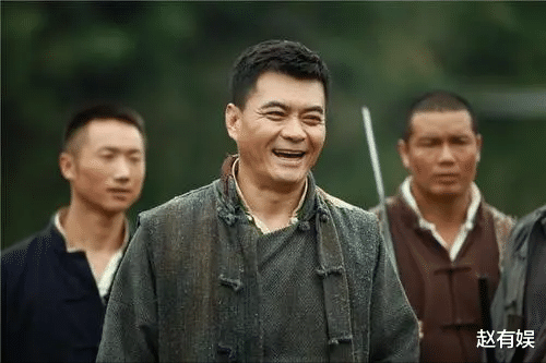 王新军|知名女星情定穷小子,丈夫走红后坚决离婚,二婚再娶小6岁女明星