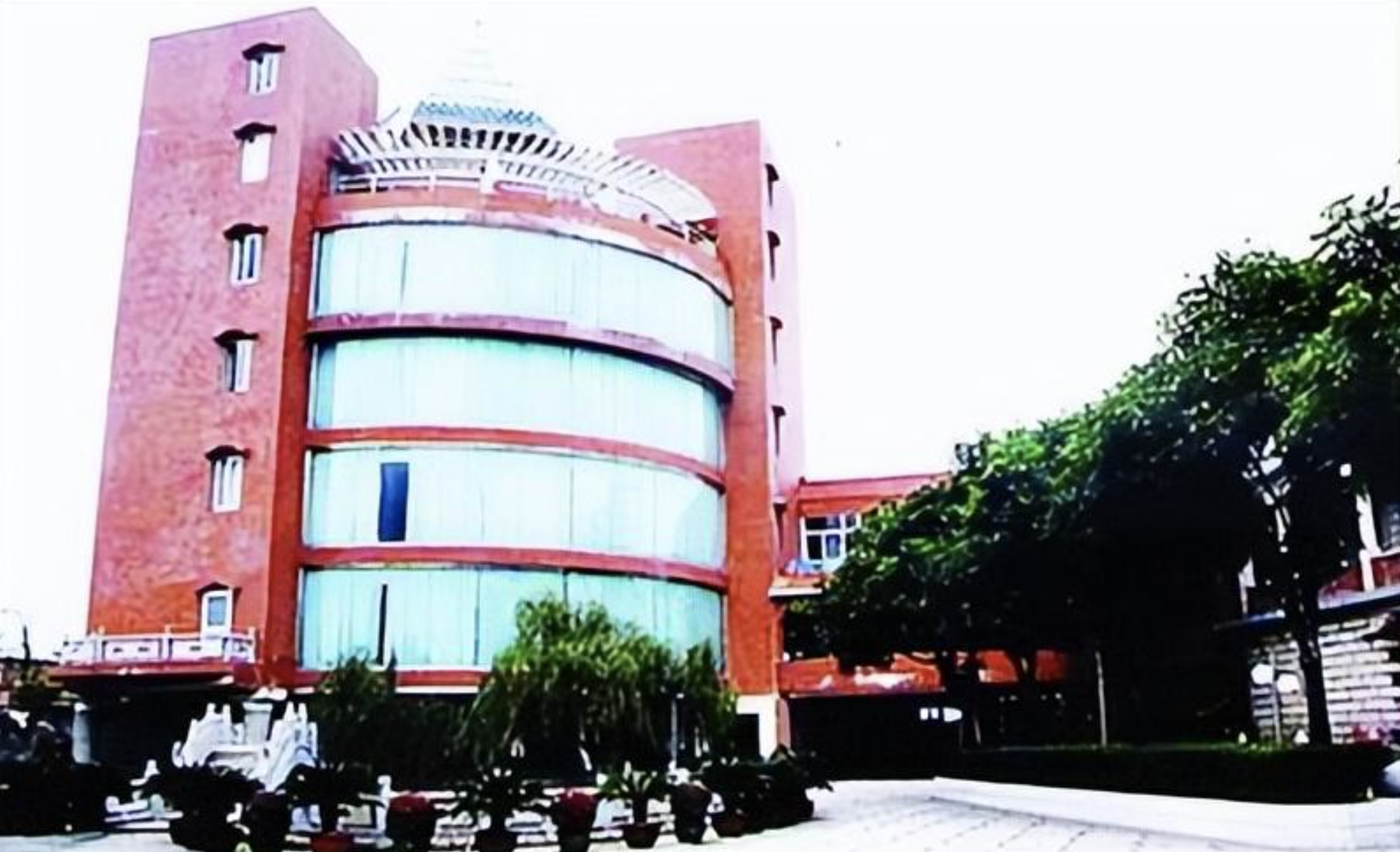 杨钰莹|分手25年后，杨钰莹与初恋赖文峰，两人的人生轨迹有何不一样？