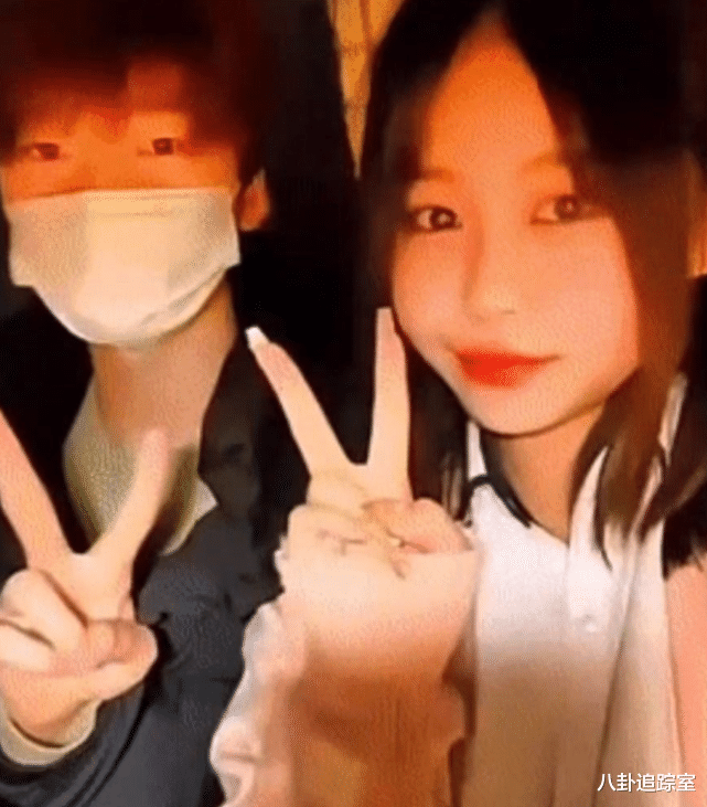 张亮|张天天女友闺蜜发文：她学习很好，穿吊带是克服自卑，去的是清吧