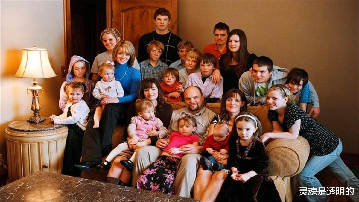 差点因战乱亡国的巴拉圭，强制“一夫多妻”，男性抹泪称无福消受