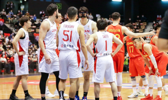 中国男篮|中国男篮内线大调整！2大核心上位，杜锋用人不疑
