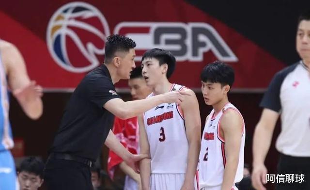 杜锋|郭士强成为冠军黑马，杨鸣锁定第一名，杜锋和恩师2人却头大了