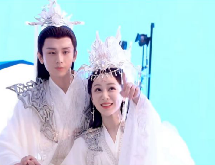 杨紫|杨紫新剧有望超《香蜜》，大婚造型仙气十足，粉丝被狠狠打脸