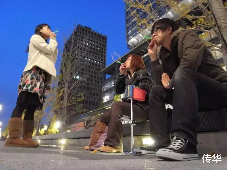 宝山|因为不抽烟，日本的打工人每年要多放7天假