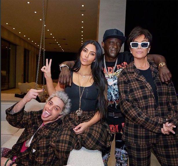 金·卡戴珊|金卡戴珊首次公开与小男友恋情，反思自己不应该与侃爷公开争吵