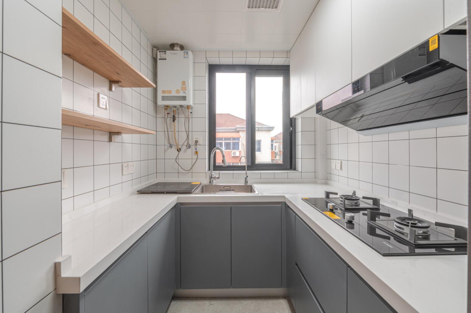 她50㎡小家也太能“装”了吧!目光所及,皆是收纳区,佩服