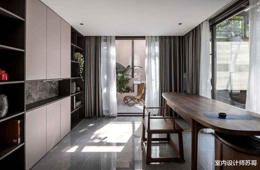 现代风阳光通透大宅，不刻意不将就，简单又美好