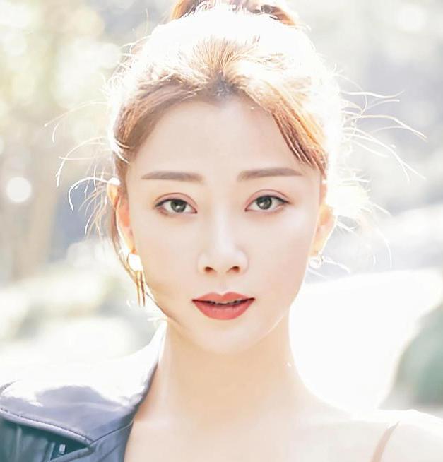 殷桃|宋佳直言不愿意和殷桃住一起，透露原因惹人敬佩，网友：值得学习