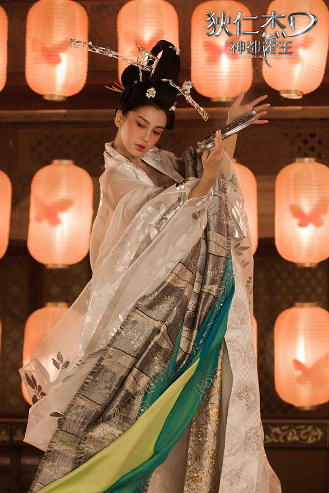 花魁|古装剧10位女星演「第一花魁」！袁冰妍妖媚、刘诗诗清纯，赵丽颖造型被嫌丑