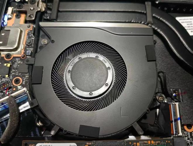 联想Yoga|馔玉返扑、溢彩存真——联想YOGA Pro 14s 2022全解读