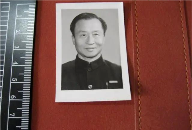 |老中医肖少卿,善用针灸治疗多种疑难病症,被人誉为“魔手神针”