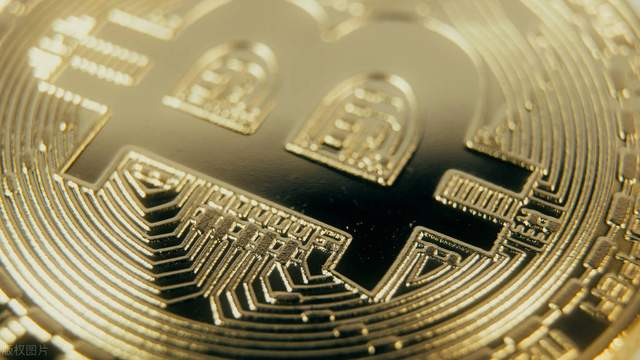 男子因比特币暴跌压力大,单枪匹马抢金店后被抓,赃物曝光