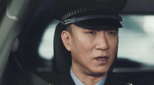 时宜|上线仅1天热度反超,毛晓彤,孙红雷都压不住,这黑马新剧太横了