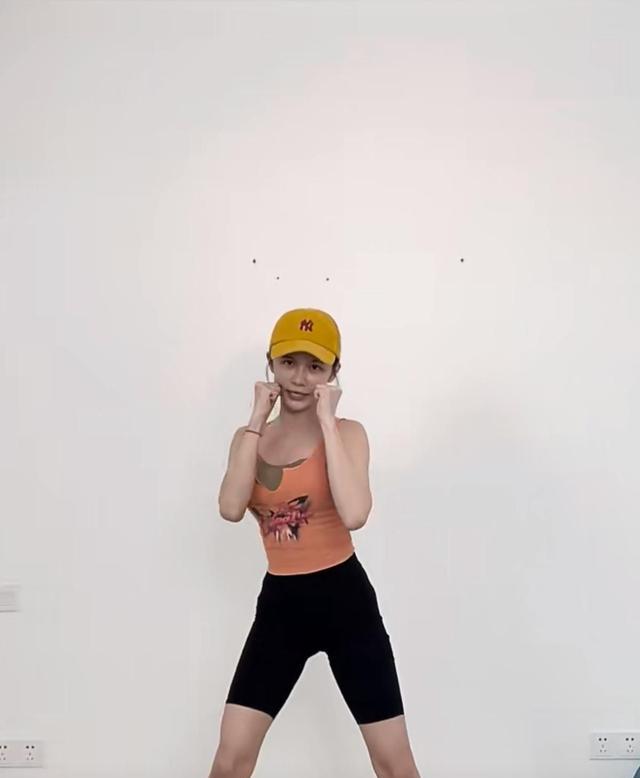 王大陆|王大陆在上海小区做核酸被偶遇,蔡卓宜ip显示上海,两人疑似同居