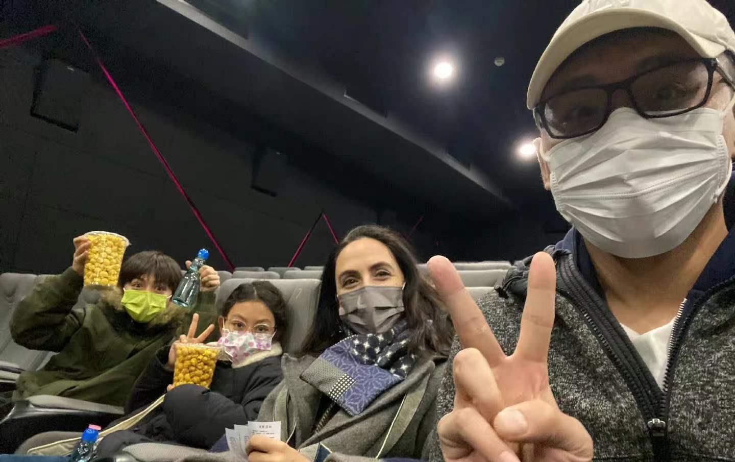 春晚|刘烨晒出一双儿女参加儿童舞台剧照，真正惊喜的是陶虹担任监制