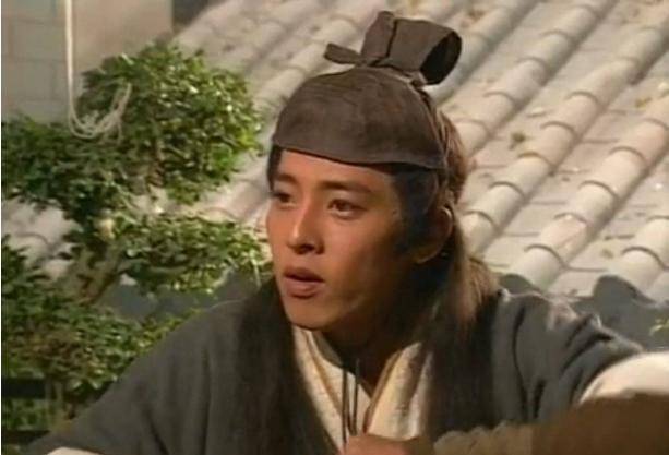 姐弟恋|相差4岁姐弟恋，结婚25年不生娃不吃肉，今58岁老婆变这样