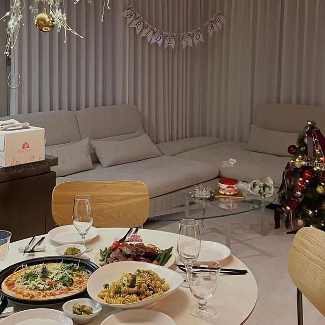 参观了这位韩国女主的家,才知道什么叫岁月静好,高级感藏不住!