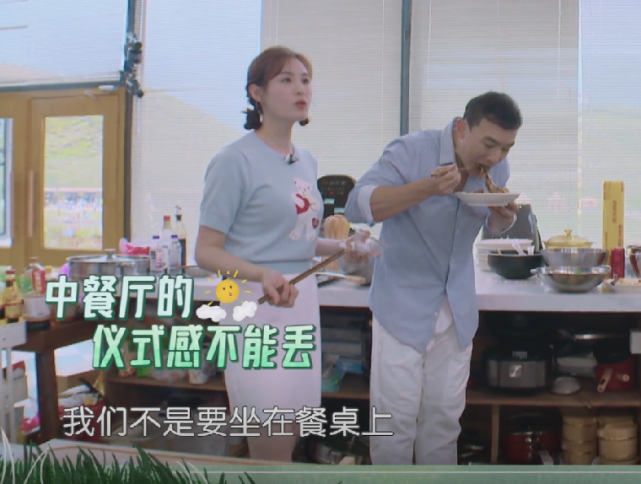 刘畊宏|刘畊宏有多能吃？一顿吃掉一堆蛋，差点把《中餐厅》大家的菜吃光