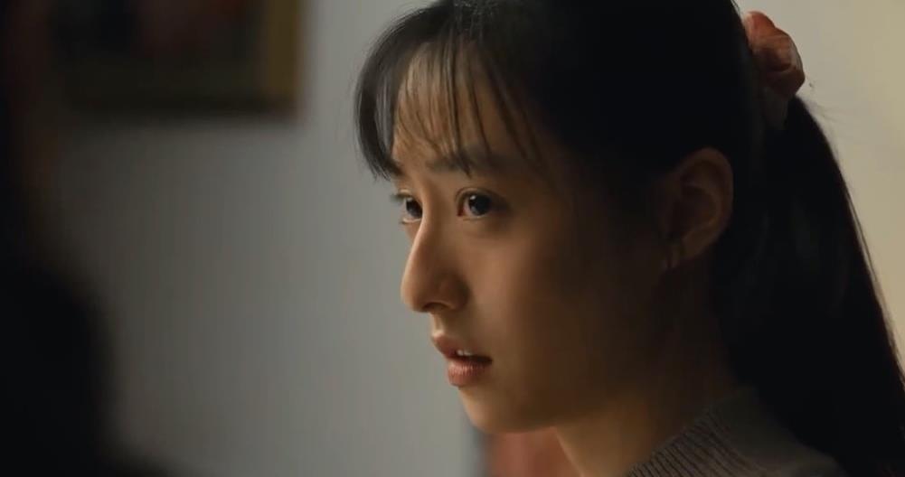 周楠|人世间：戳舅母伤疤，说话比水自流还气人，玥玥不愧是周蓉的女儿