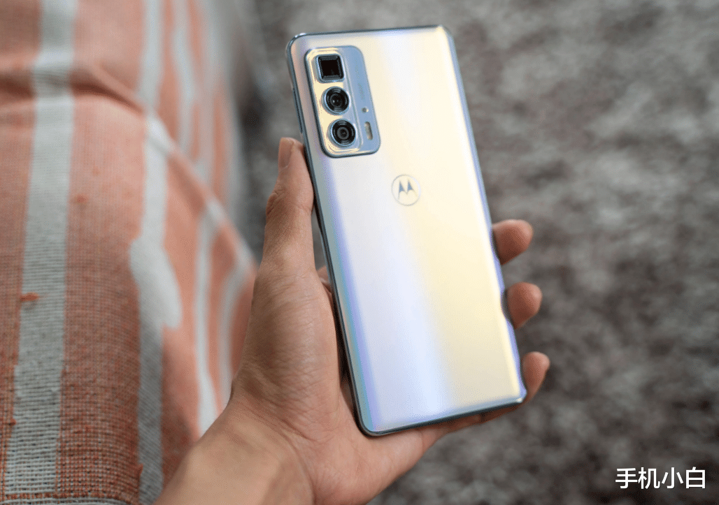 摩托罗拉|“6.18”换手机优选这3款，性能强有质感，价格从高到低选哪款？