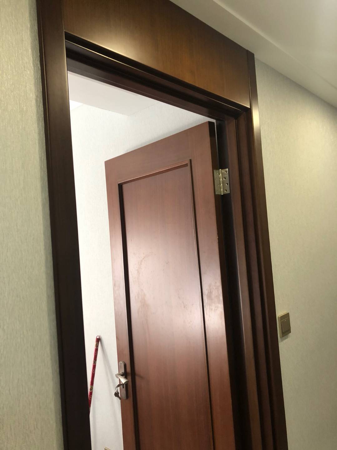 木门买免漆的还是烤漆的好?之前不了解,现在才知道差别这么大