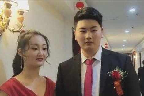 田小娥|改变风格了?陈亚男给父母做红烧肉,评论区却变了味