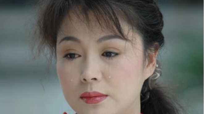 于小慧|演员于小慧:没出月子被迫离家,单亲妈妈35年,风光背后有眼泪