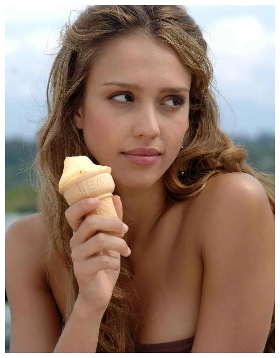 杰西卡·阿尔芭|幸运查克：杰西卡·阿尔芭有在这片中作出退让，拍摄大胆戏码吗？