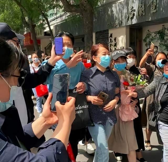 许敏坚定查找真相,老杜种种行为太反常,帮查真相却被认为是网暴