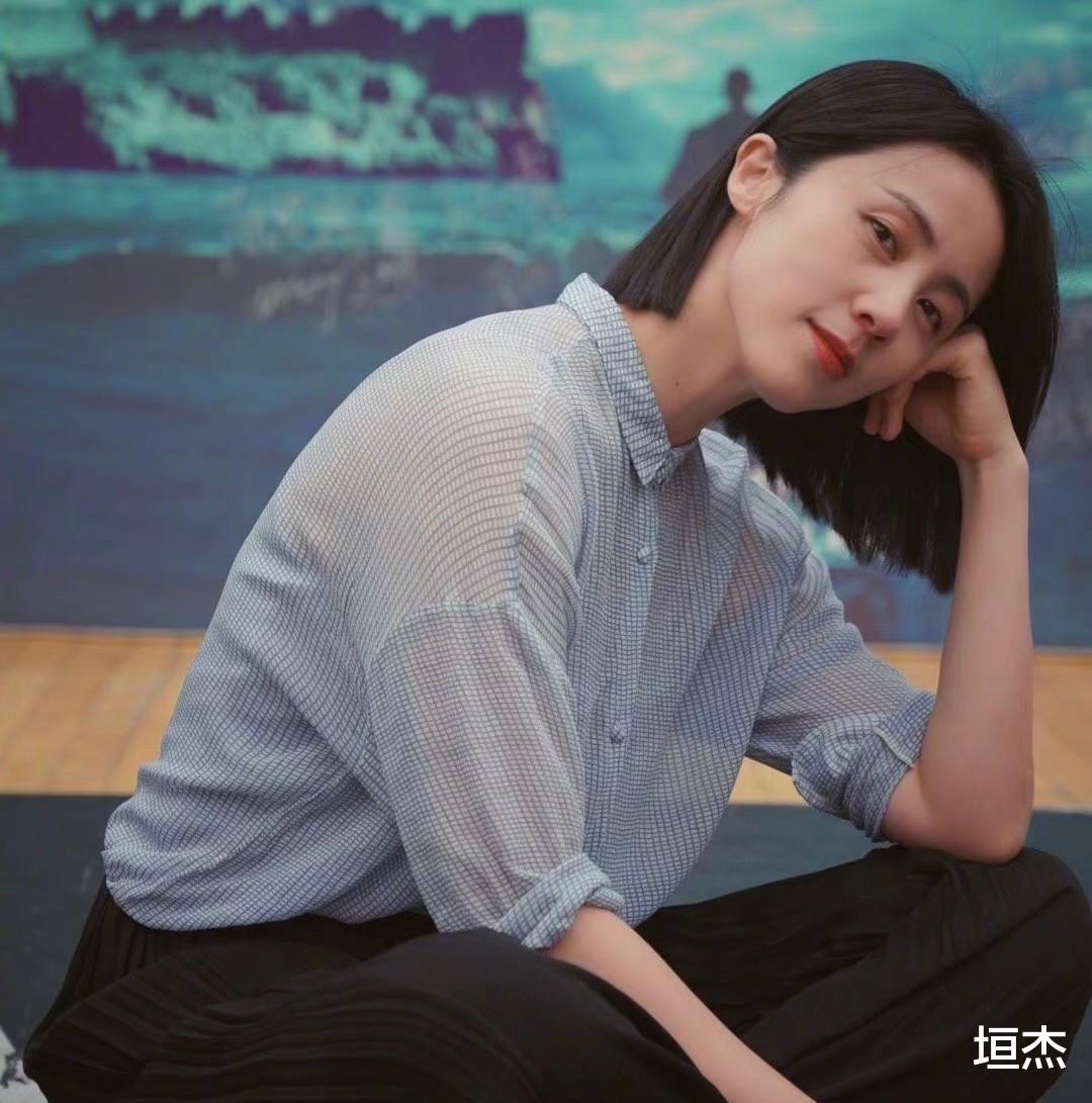 天鹅颈|牛奶肌、天鹅颈、气球胸，这8位产后的女星，美得越来越有味道