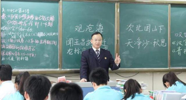 教师|中小学里男教师逐渐消失，而大部分女教师也已离异，究竟是为什么