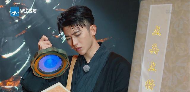 Angelababy|《奔跑吧》出现bug，蔡徐坤angelababy获得的武器没用，烂尾了