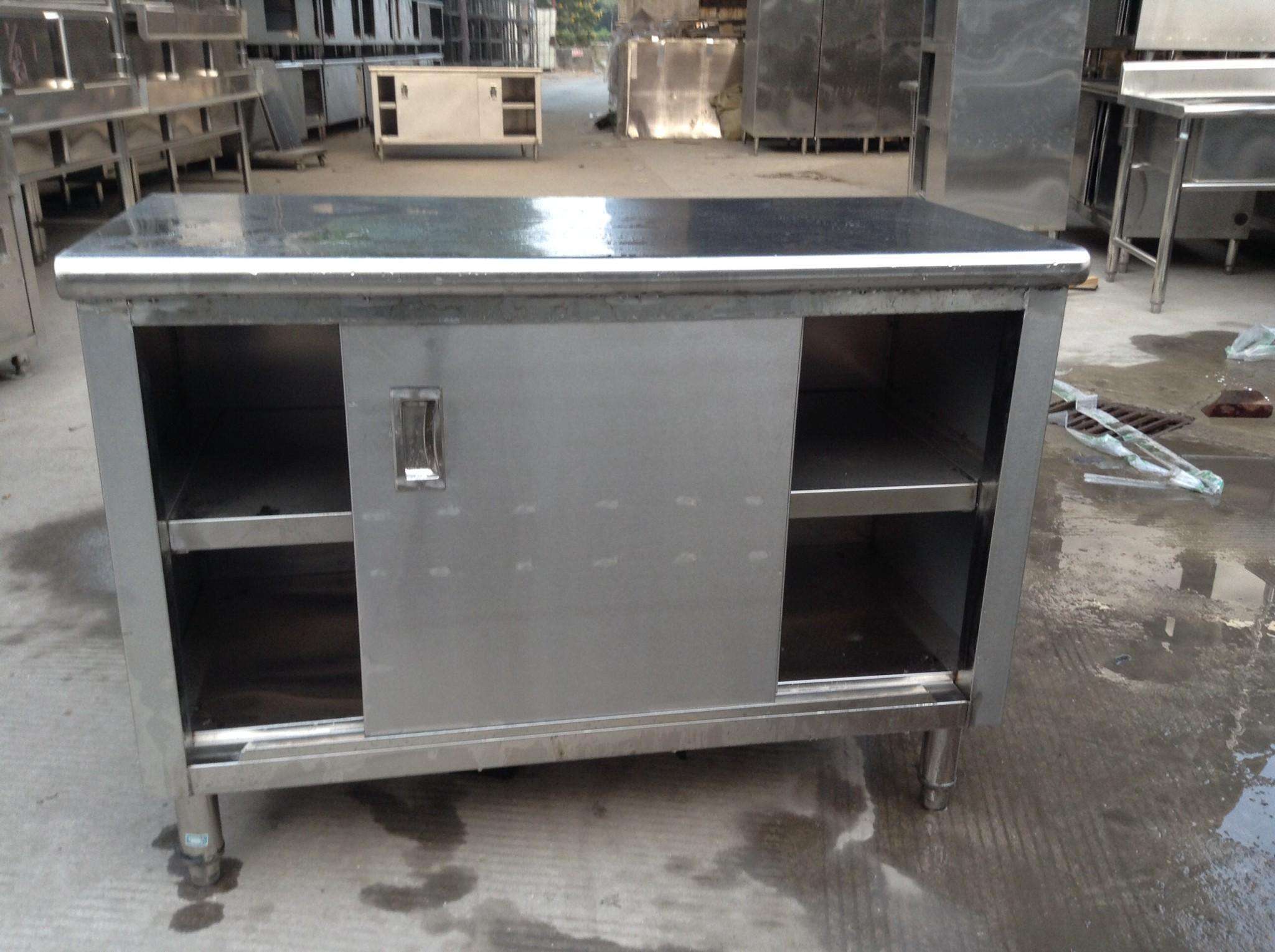 装修担心甲醛污染,可以选择定制不锈钢柜子!