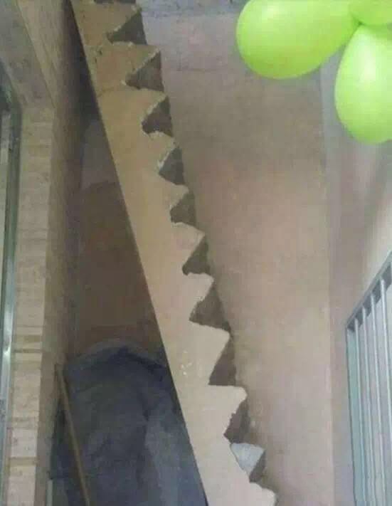 第一次见这么多奇葩的楼梯,装修师傅我们来谈谈!