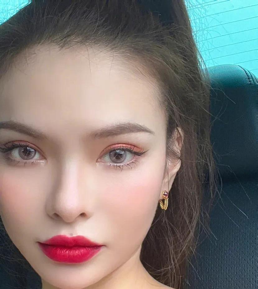 康雅馨|为什么rapper的女友,一个比一个好看?