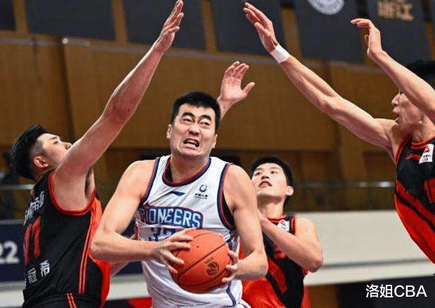 张兆旭|CBA三消息：辽宁小将当选MVP，李弘权狂抢10篮板，张兆旭再次受伤