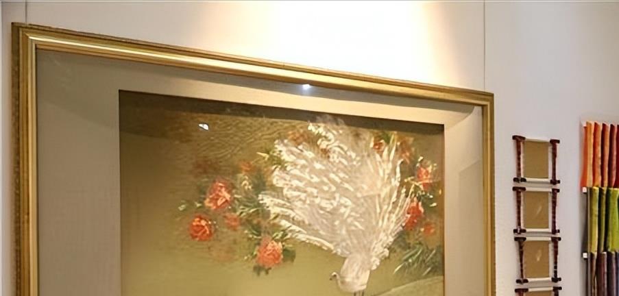 苏绣皇后姚建萍!英国女王对她的作品爱不释手?还主动请她喝茶?