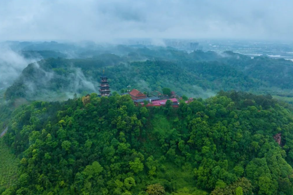 西双版纳|彭山，一座自带“仙气”的宜居之城！