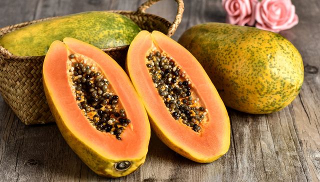 心脏|子宫“不欢迎”的8种水果，柿子排最后，排第一的，女性经常吃