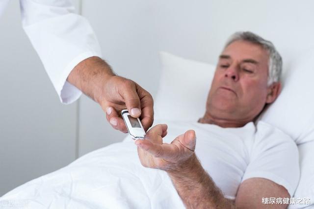 高血压|65岁高血压、糖尿病人突然摔倒失语,诊断脑梗!都是坏习惯害的