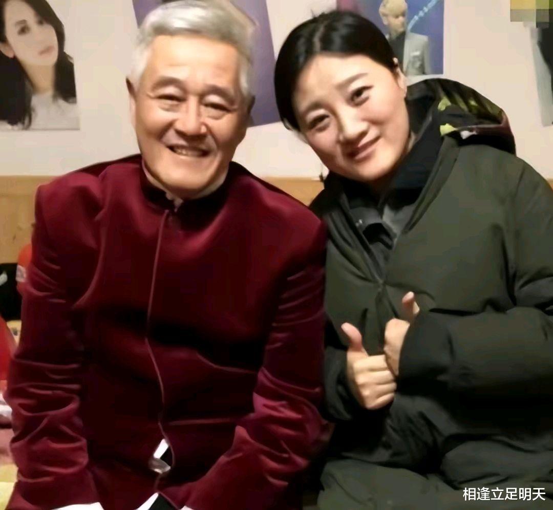 赵本山|徒弟越疯狂,赵本山的晚年生活越“凄凉”为啥集体吐槽又集体辟谣