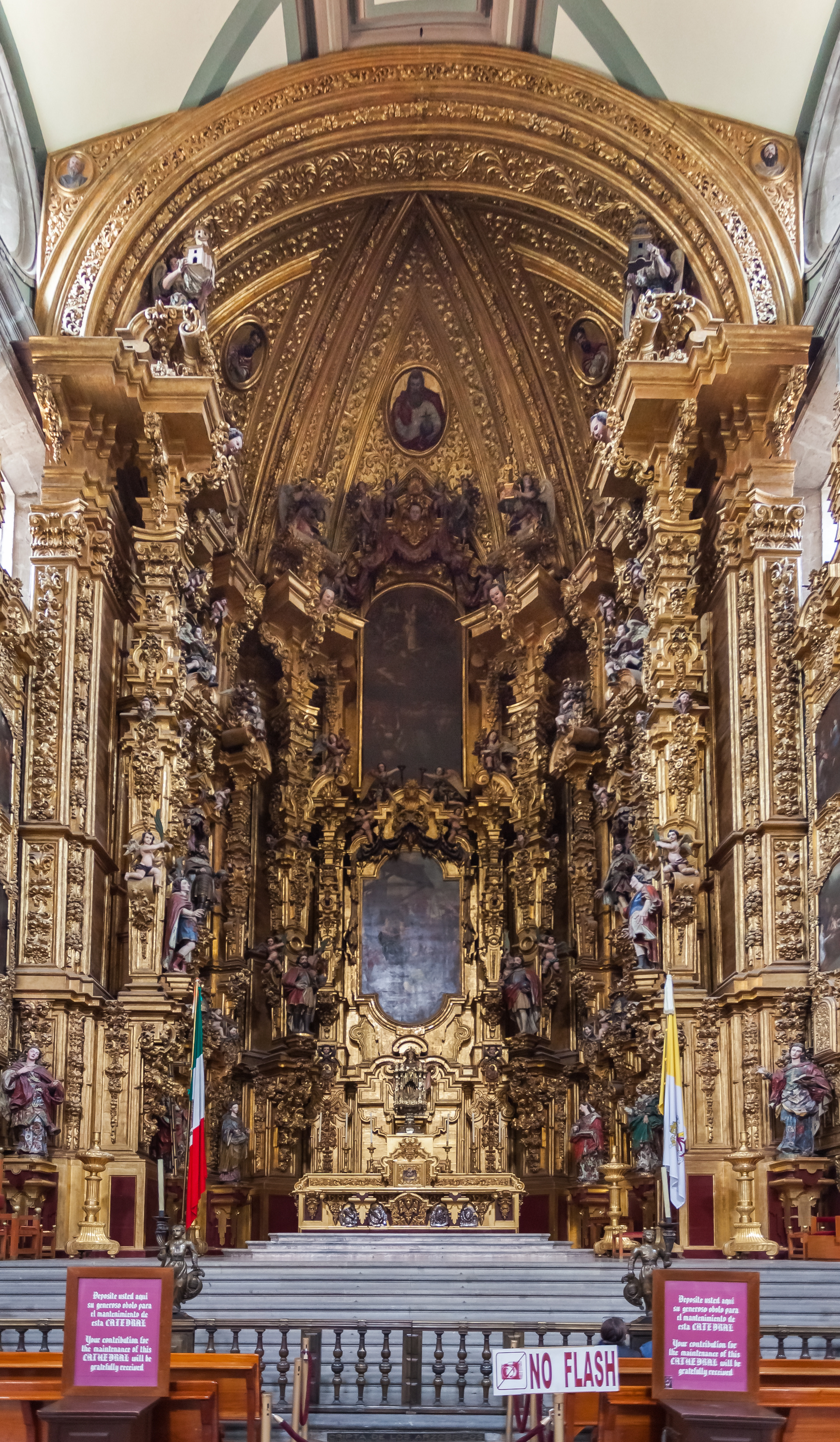 教堂|古代建筑奇观盘点系列之：墨西哥城主教座堂与罗萨里奥教堂