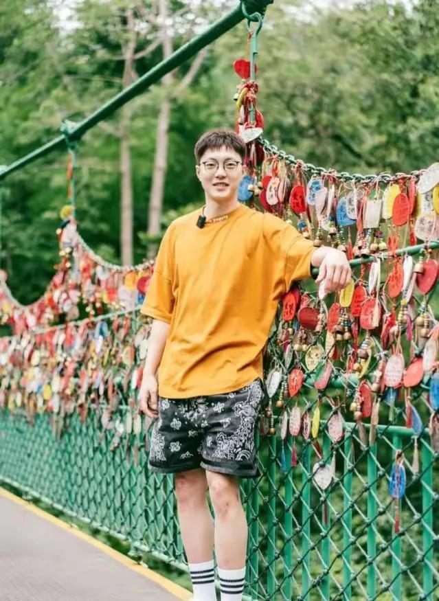 广东男篮|广东三消息：胡明轩游西双，管理层调研大益茶总部，威姆斯度假